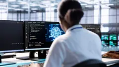 Tablet se spuštěnou aplikací Perplexity na pracovním stole