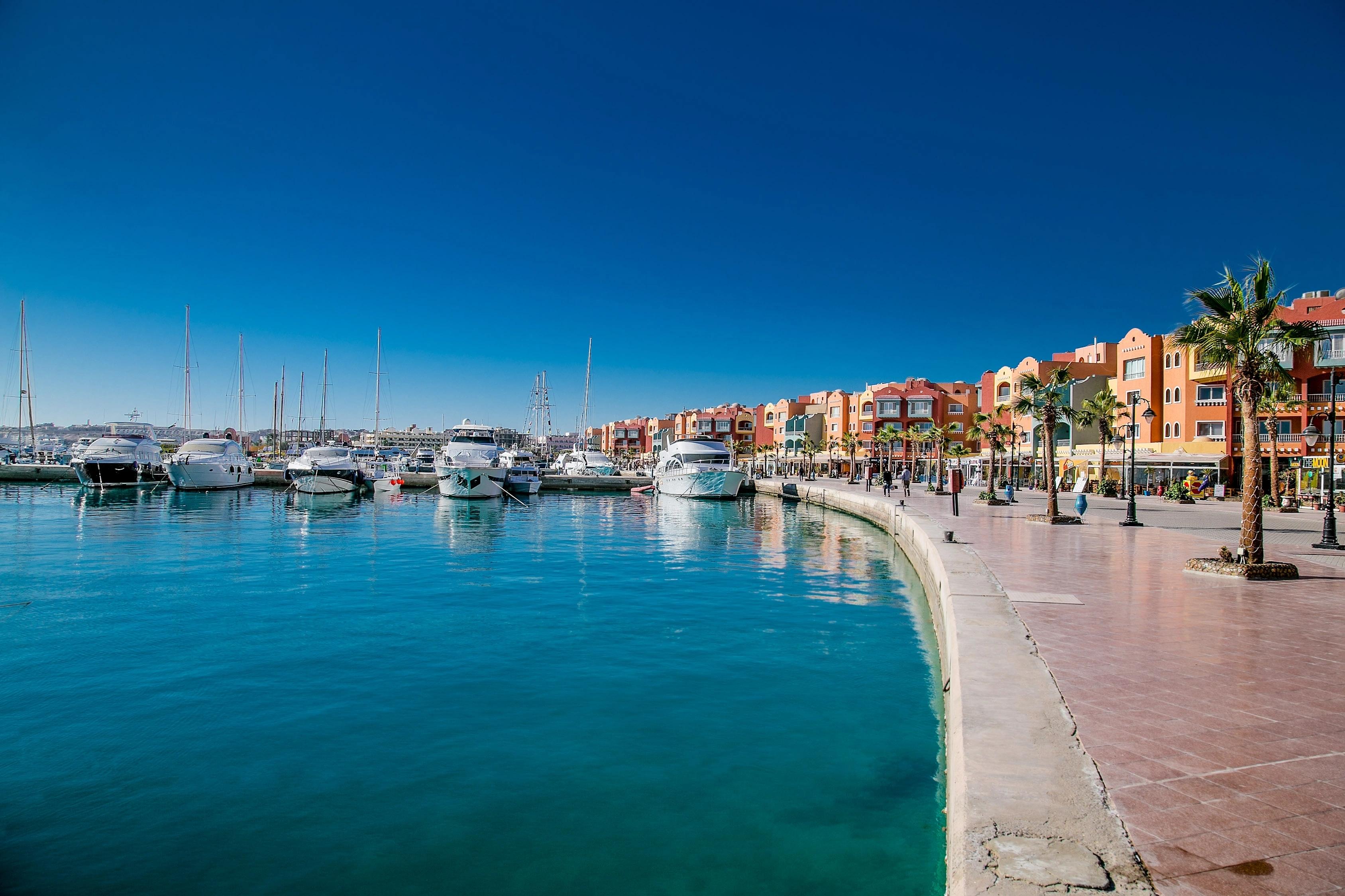 Dovolená snů se změnila v trapas. Češi přivezli z Egypta suvenýr, který je přivedl do pořádné ostudy.